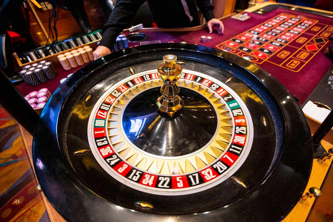 Khám phá chi tiết thứ tự poker và cách chơi bài hiệu quả
